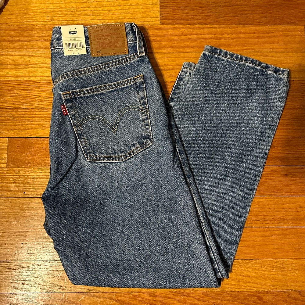 NWT Levi 501 Original Cropped Jeans
